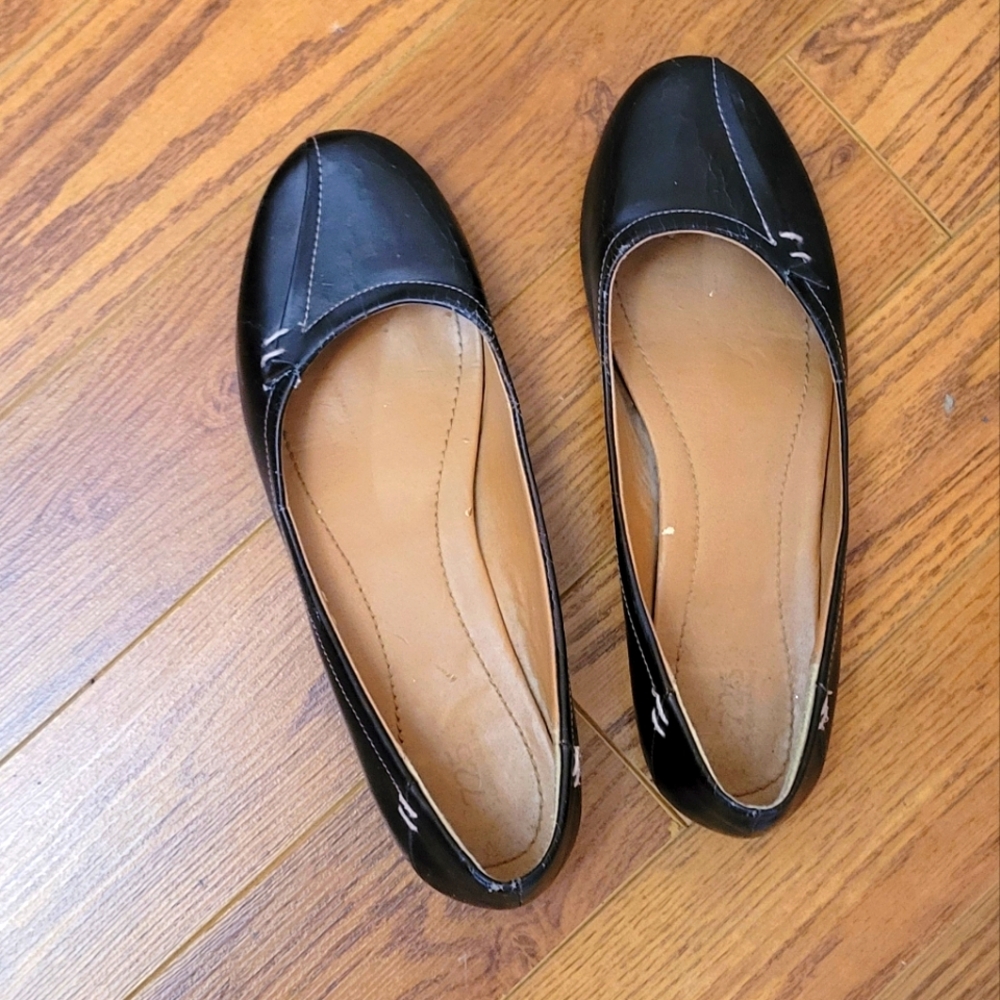 725 Originals flats sz 9